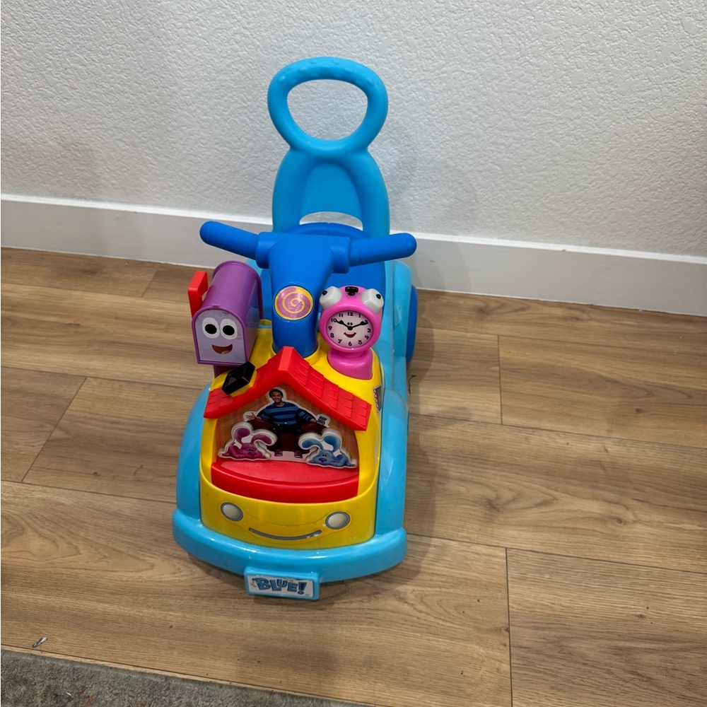 Blues clues and you push and ride toy